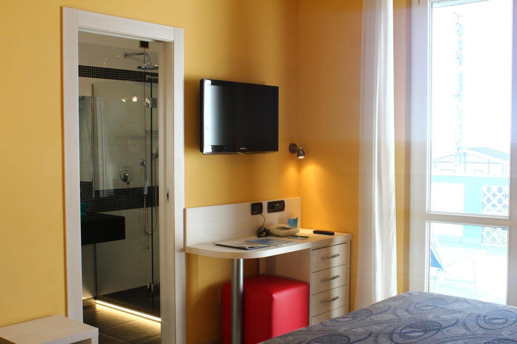 Hotel Eco Del Mare Marina di Massa Eksteriør billede
