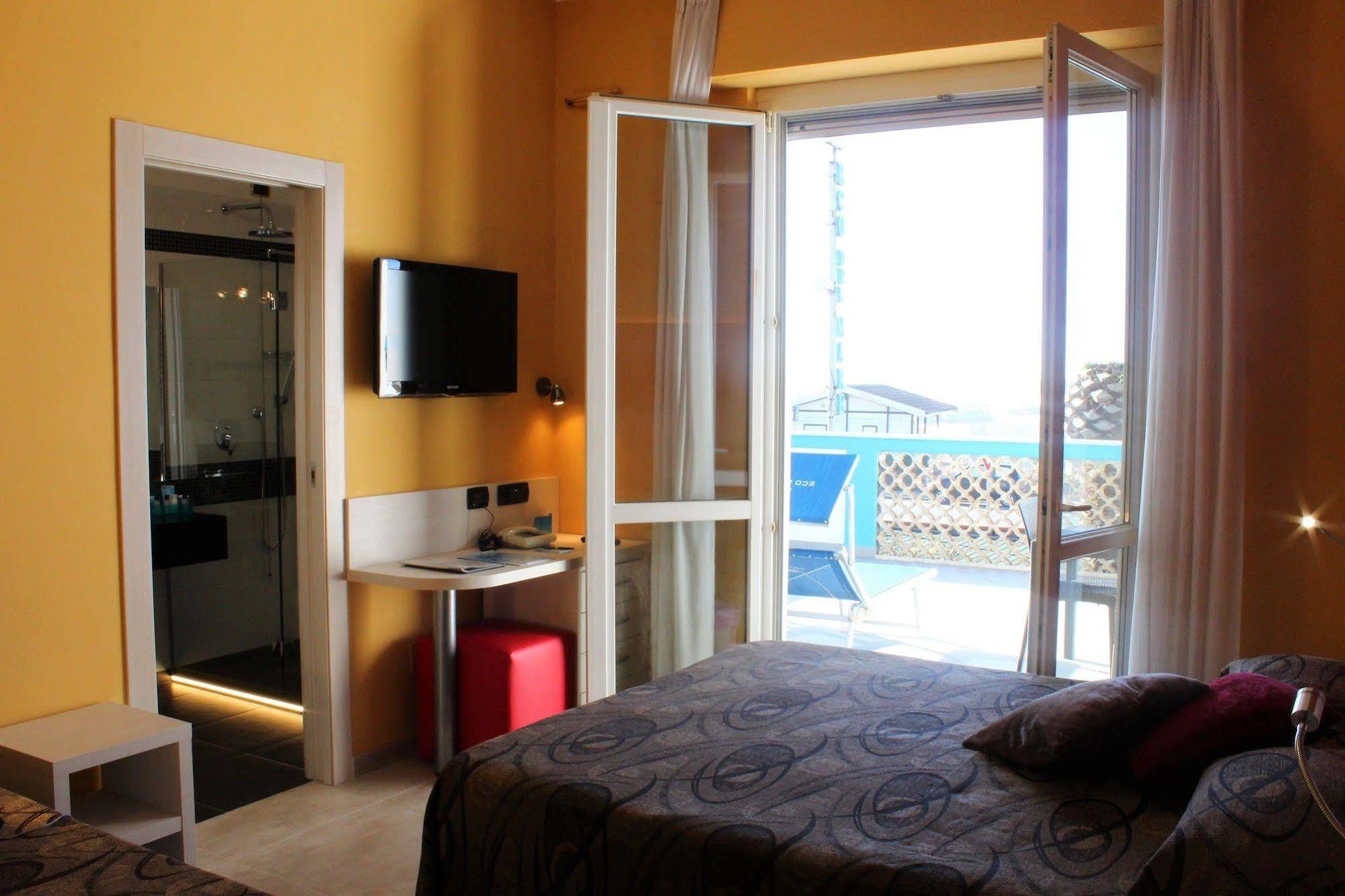 Hotel Eco Del Mare Marina di Massa Eksteriør billede